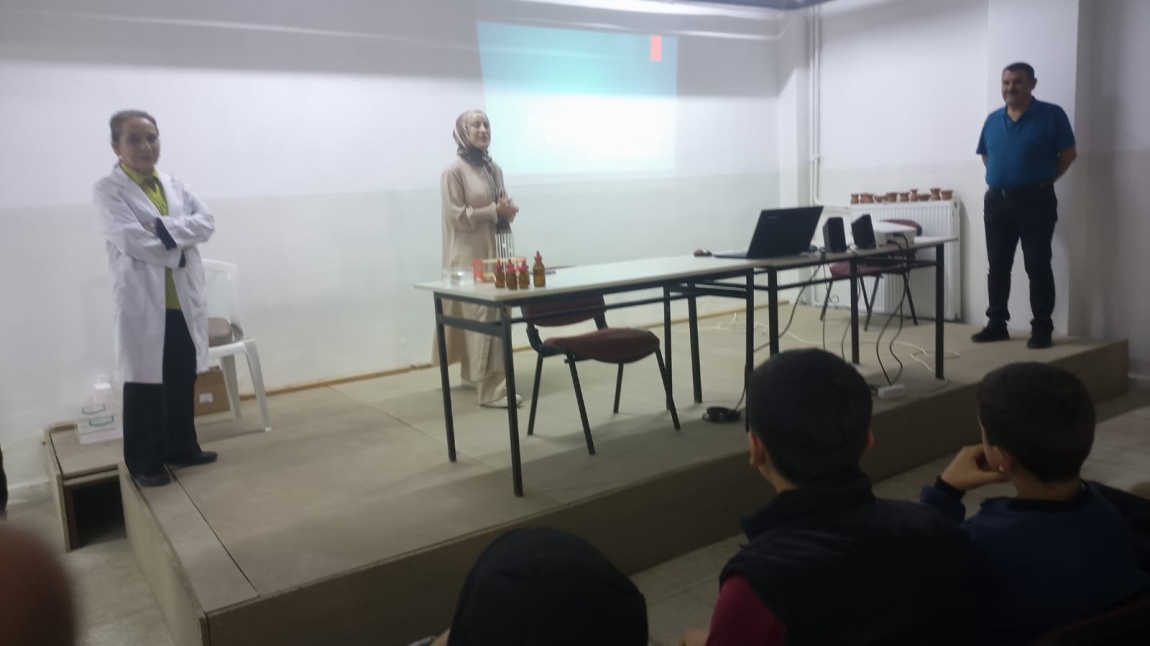 Gevher Nesibe Mesleki ve Teknik Anadolu Lisesi'nden Öğrencilerimize Okul Tanıtımı Yapıldı.